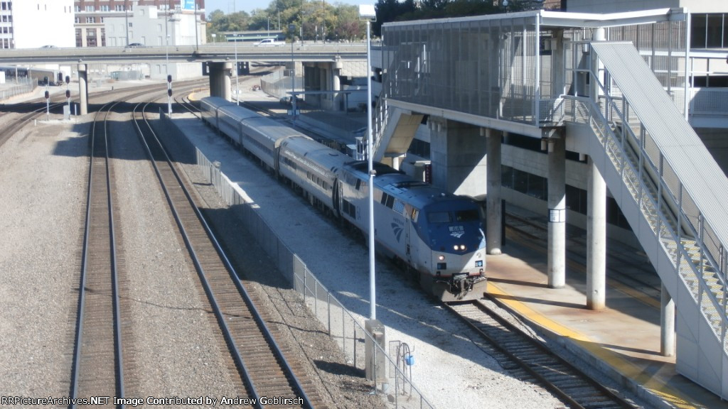 AMTK 64 + 6x Coaches